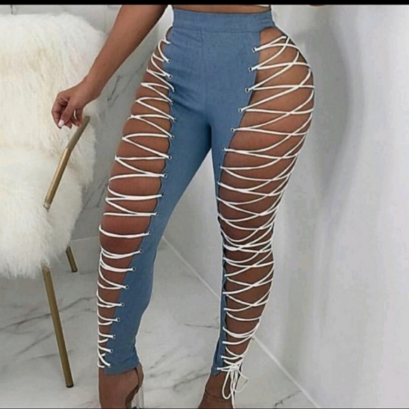 New Hot and Delicious Pants M-L - Picture 2 of 3